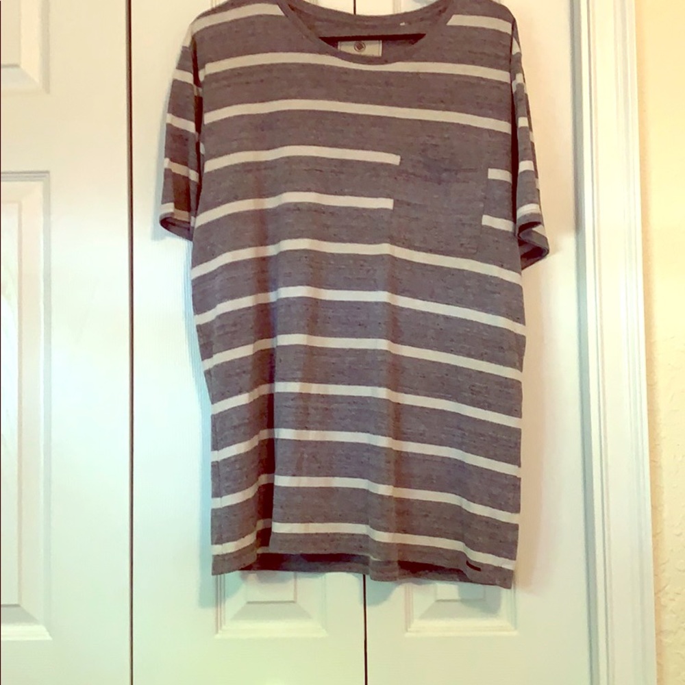 Men’s large on the byas shirt